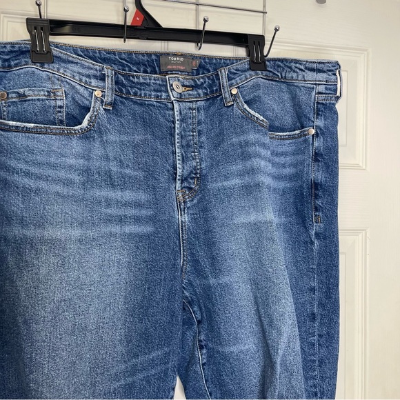 Torrid Straight Classic Denim High-Rise Studded Jean - Picture 2 of 12